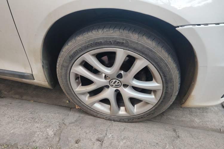 Used Volkswagen Scirocco 2015 1.4TSI Fashion Edition Right Front Wheel Hub