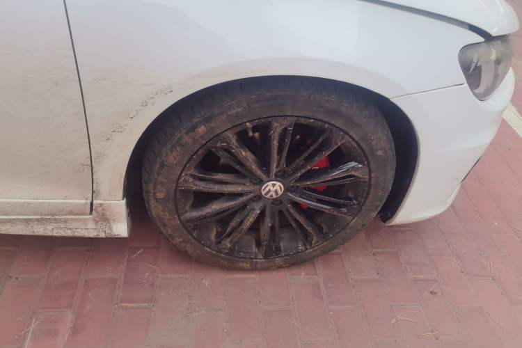 Used Volkswagen Scirocco 2015 1.4TSI Fashion Edition Right Front Wheel Hub