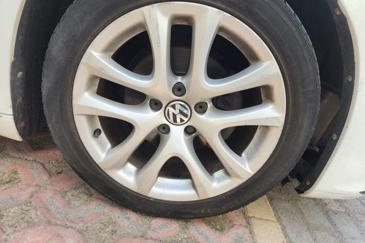 Used Volkswagen Scirocco 2015 1.4TSI Fashion Edition Right Front Wheel Hub