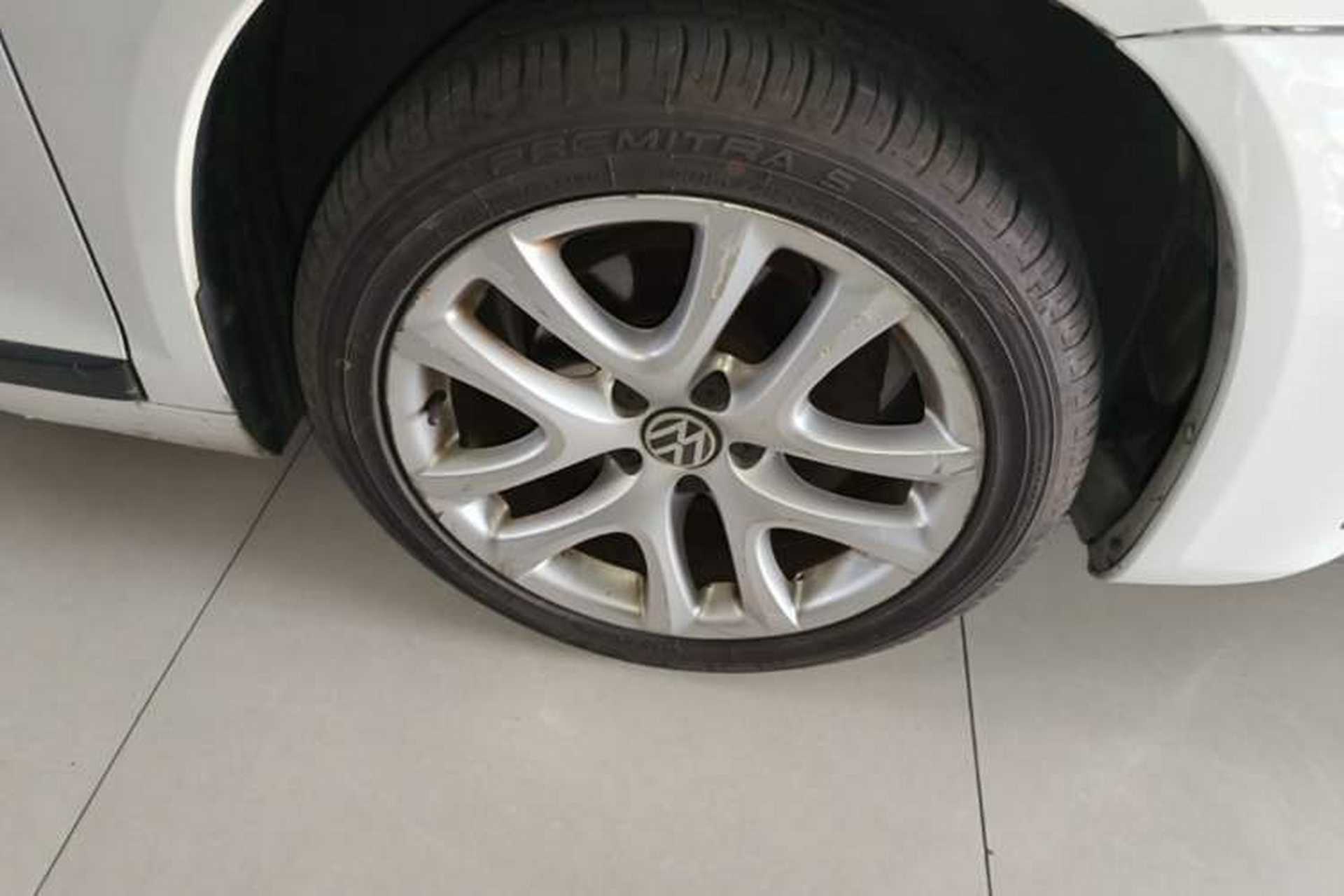 Used Volkswagen Scirocco 2015 1.4TSI Fashion Edition Right Front Wheel Hub