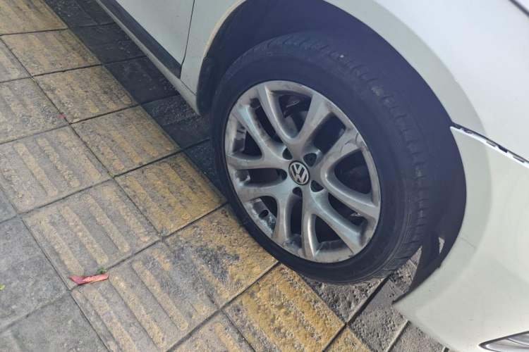 Used Volkswagen Scirocco 2015 1.4TSI Fashion Edition Right Front Wheel Hub