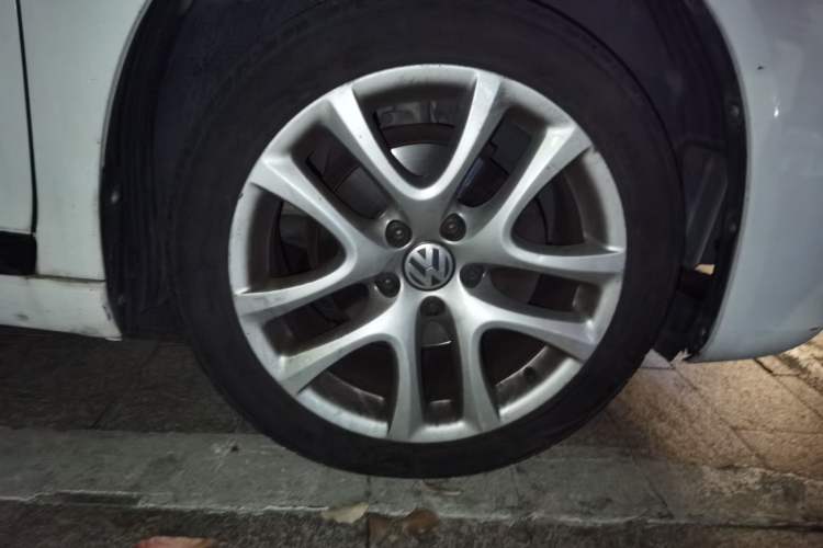 Used Volkswagen Scirocco 2015 1.4TSI Fashion Edition Right Front Wheel Hub