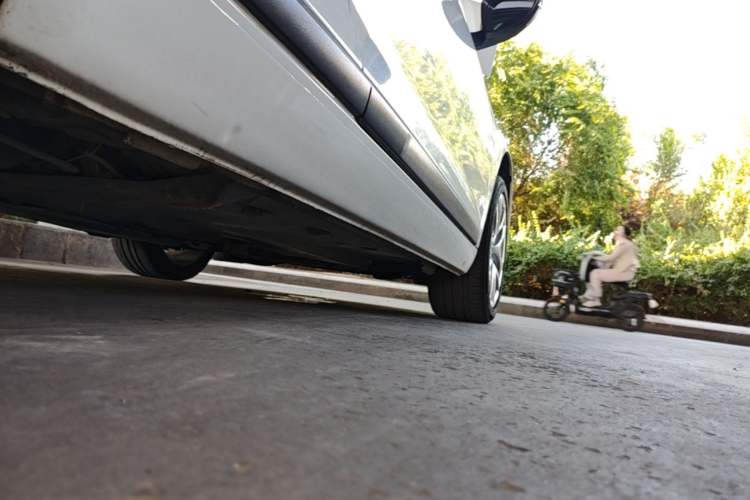 Used Volkswagen Scirocco 2015 1.4TSI Fashion Edition Right Side Sill