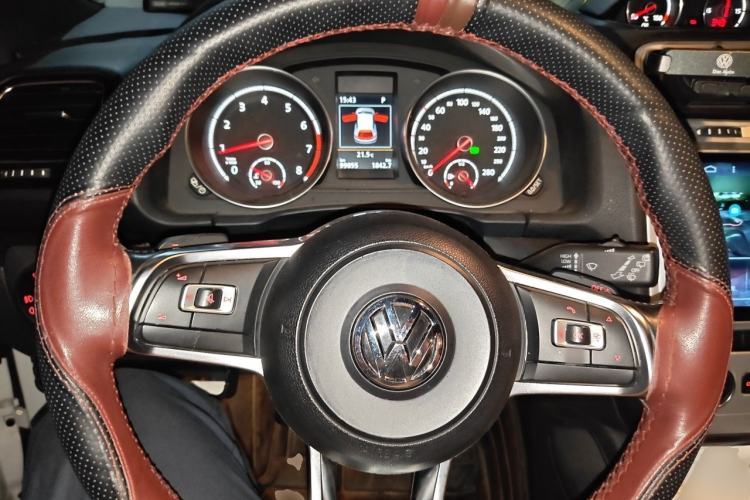 Used Volkswagen Scirocco 2015 2.0 TSI Luxury Edition Steering Wheel