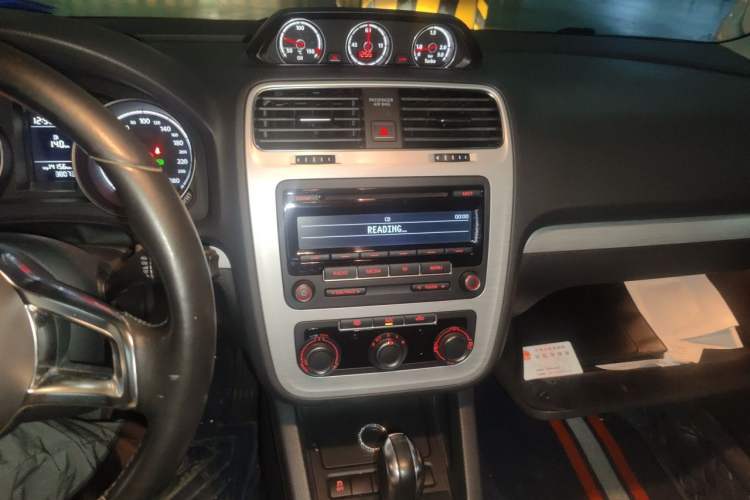 Used Volkswagen Scirocco 2015 1.4TSI Fashion Edition Audio And AC Panel