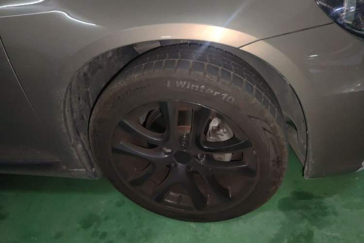 Used Volkswagen Scirocco 2015 1.4TSI Fashion Edition Right Front Wheel Hub