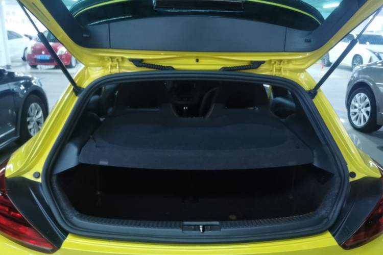 Used Volkswagen Scirocco 2016 1.4TSI Club Edition Trunk