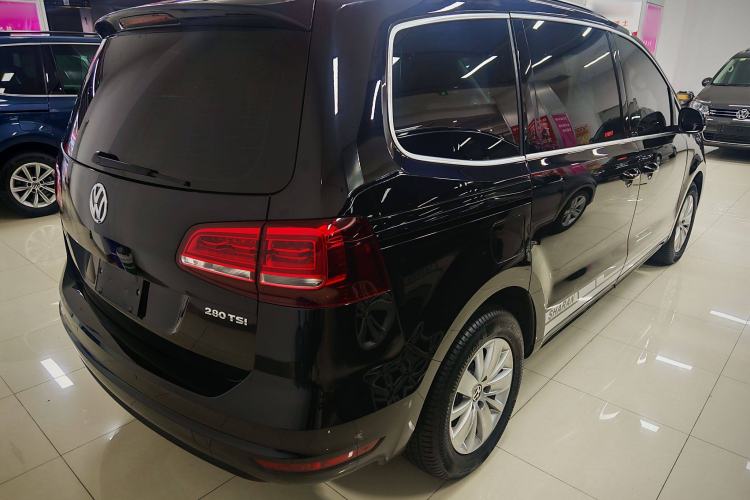 Used Volkswagen Sharan 2018 280TSI Enjoyment Model 7 Seats Exterior 4