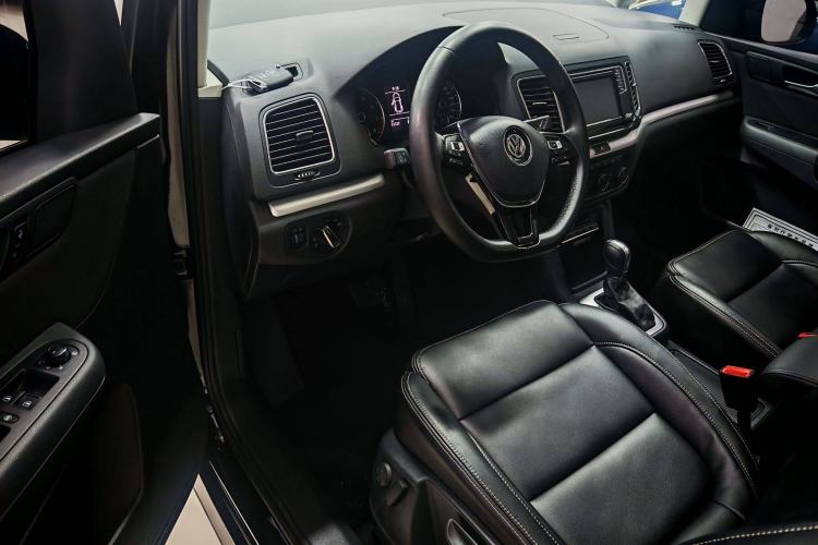 Used Volkswagen Sharan 2018 280TSI Enjoyment Model 7 Seats Interior 6