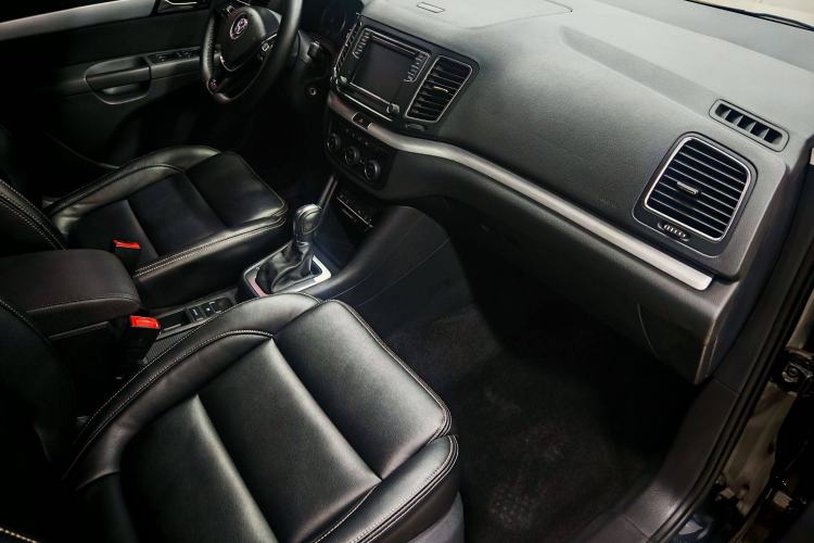 Used Volkswagen Sharan 2018 280TSI Enjoyment Model 7 Seats Interior 8