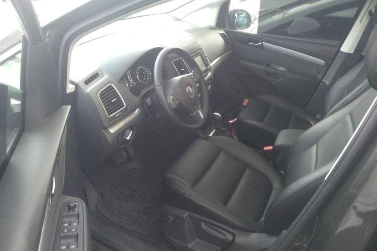 Used Volkswagen Sharan 2014 2.0 TSI Standard Model Driver Seat