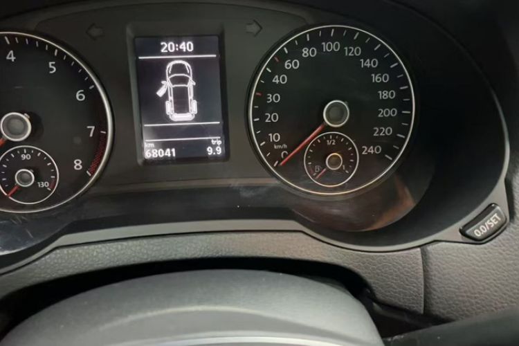 Used Volkswagen Sharan 2018 380TSI Comfort Edition 7-Seater Odometer Close Up
