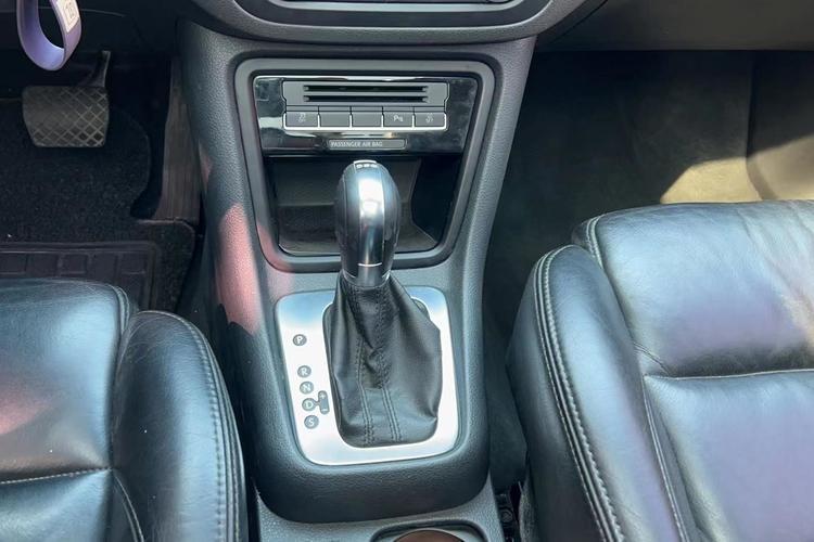 Used Volkswagen Sharan 2012 2.0 TSI Standard Version Euro IV Gear Lever