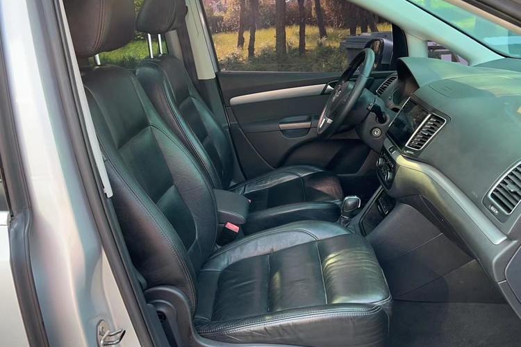 Used Volkswagen Sharan 2012 2.0 TSI Standard Version Euro IV Right Front Seat