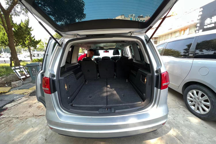 Used Volkswagen Sharan 2012 2.0 TSI Standard Version Euro IV Trunk