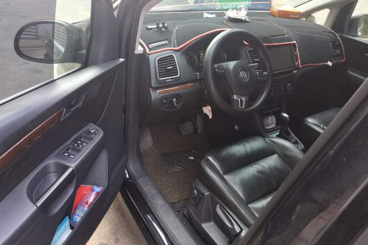 Used Volkswagen Sharan 2012 2.0 TSI Luxury Version Euro IV Driver Seat