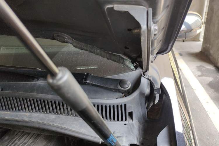 Used Volkswagen Sharan 2012 2.0 TSI Luxury Version Euro IV Engine Bay Left