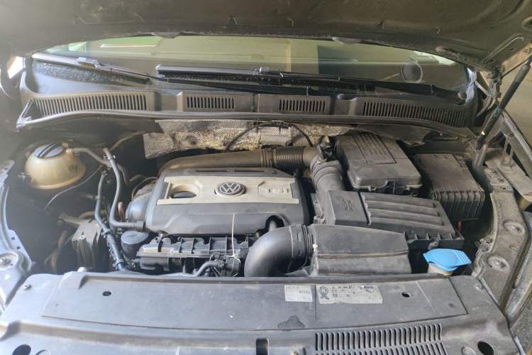 Used Volkswagen Sharan 2012 2.0 TSI Luxury Version Euro IV Engine Bay