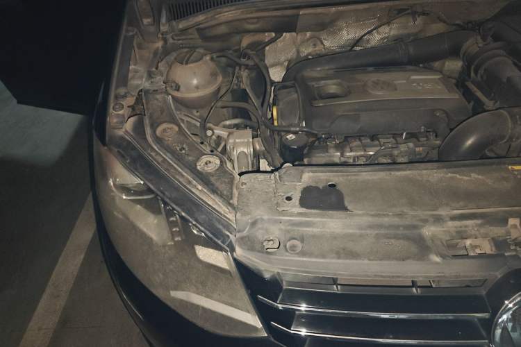 Used Volkswagen Sharan 2012 2.0 TSI Comfort Edition Euro IV Engine Bay Right