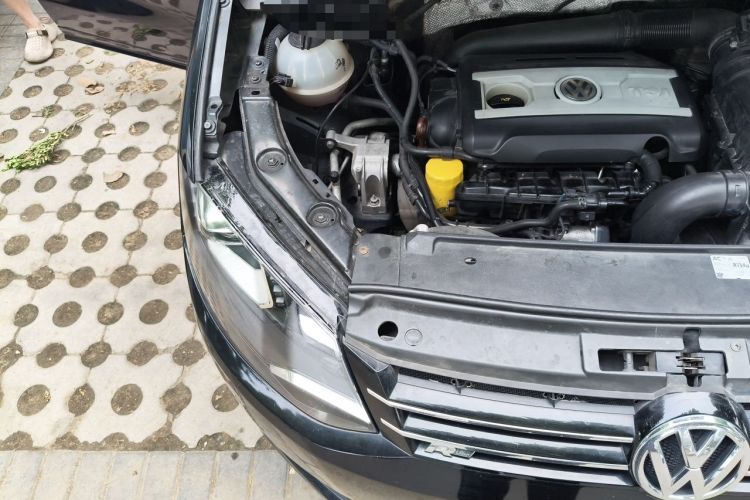 Used Volkswagen Sharan 2012 2.0 TSI Luxury Version Euro IV Engine Bay Right