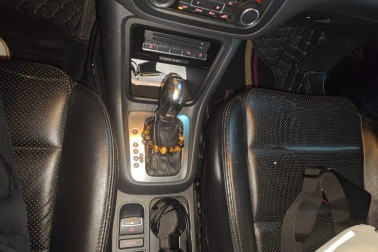 Used Volkswagen Sharan 2012 2.0 TSI Standard Version Euro IV Gear Lever