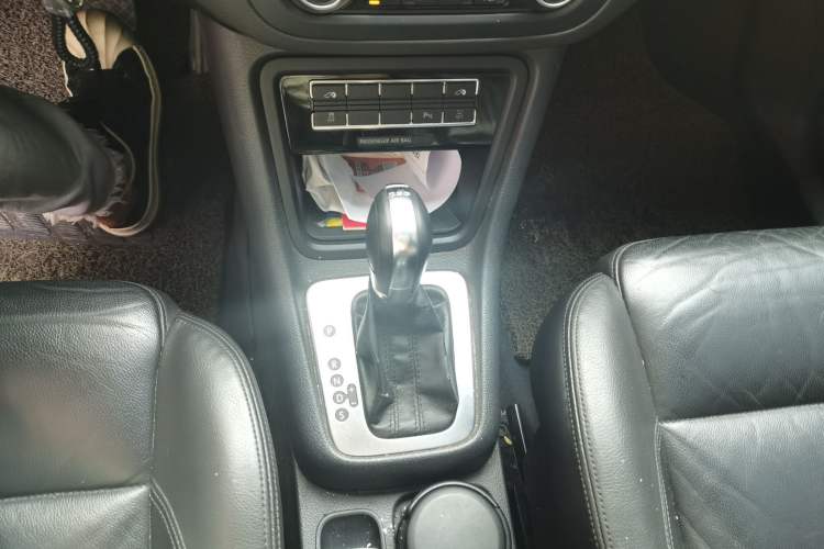 Used Volkswagen Sharan 2012 2.0 TSI Luxury Version Euro IV Gear Lever