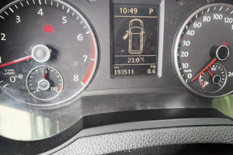 Used Volkswagen Sharan 2012 2.0 TSI Luxury Version Euro IV Odometer Close Up