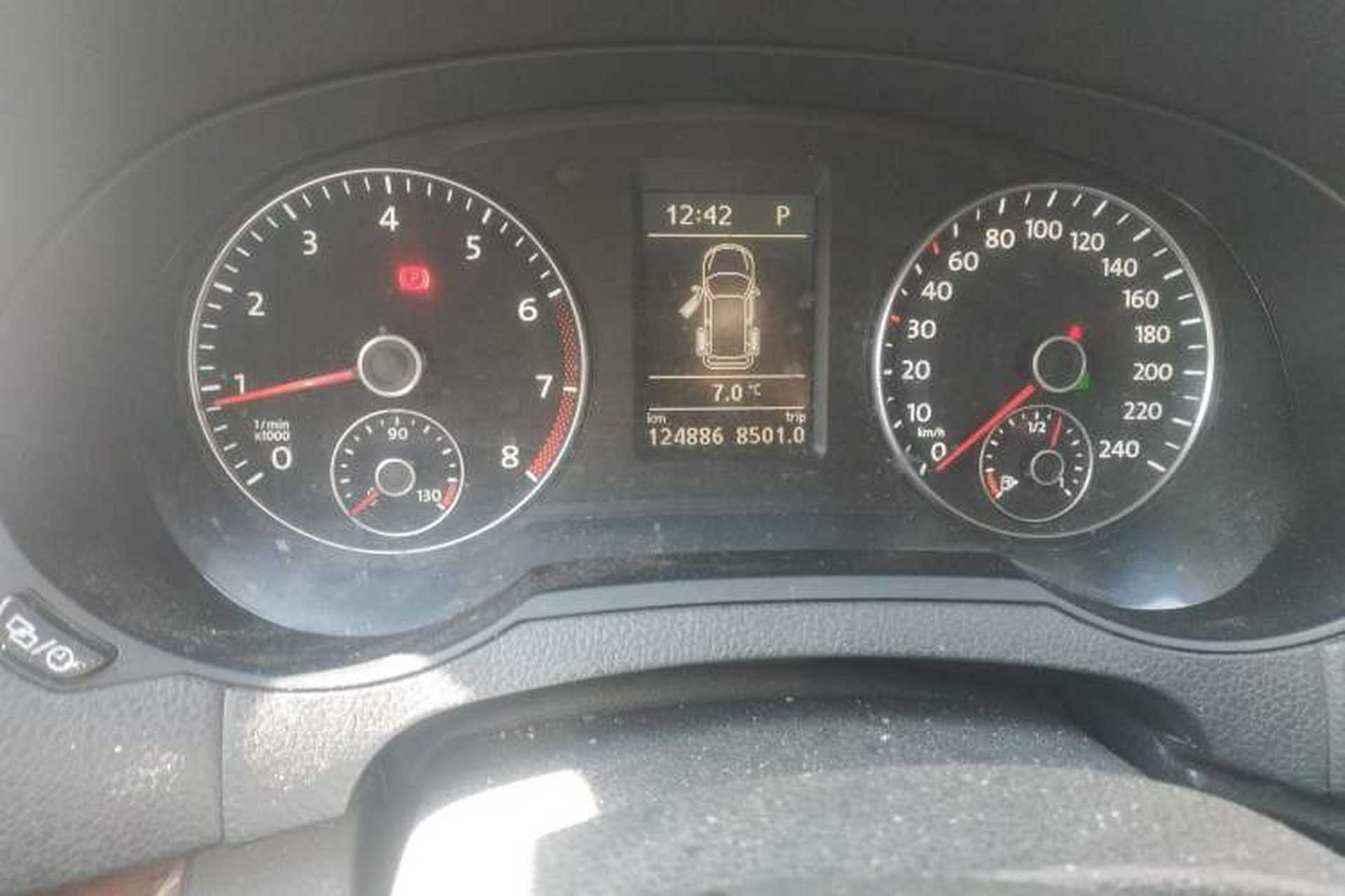Used Volkswagen Sharan 2012 2.0 TSI Comfort Edition Euro IV Odometer Close Up