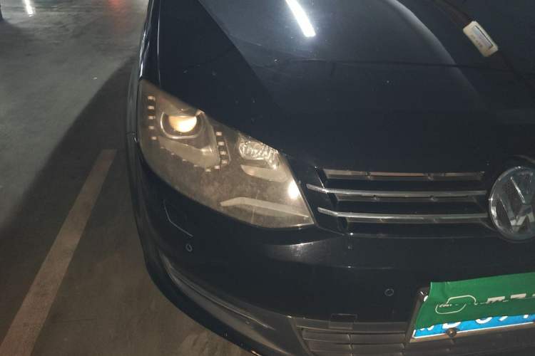 Used Volkswagen Sharan 2012 2.0 TSI Comfort Edition Euro IV Right Front Headlight