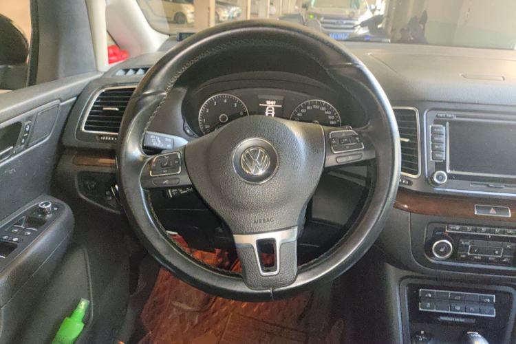 Used Volkswagen Sharan 2012 2.0 TSI Luxury Version Euro IV Steering Wheel