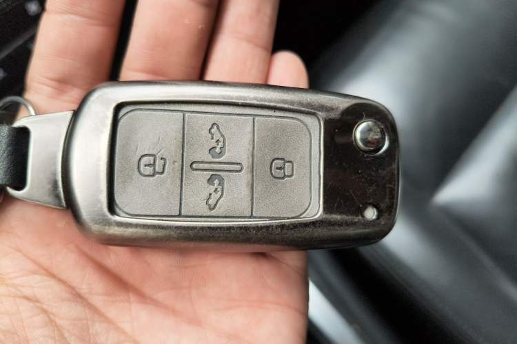 Used Volkswagen Sharan 2012 2.0 TSI Luxury Version Euro IV Vehicle Key