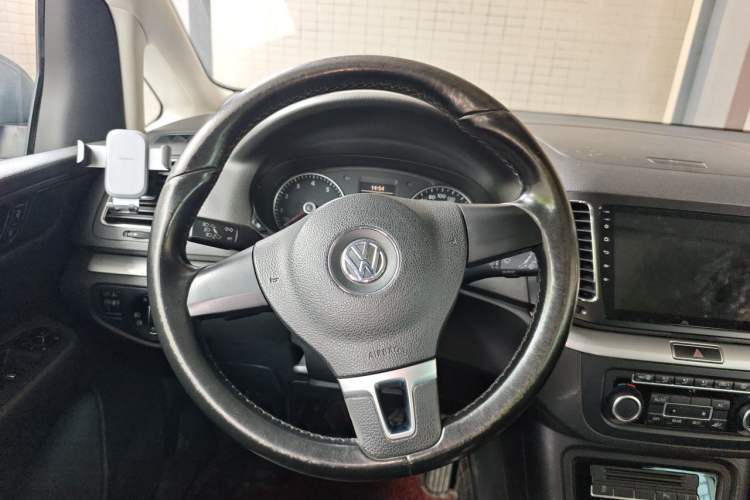 Used Volkswagen Sharan 2012 2.0 TSI Standard Version Euro IV Steering Wheel