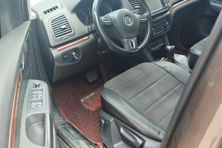 Used Volkswagen Sharan 2012 2.0 TSI Comfort Edition Euro IV Driver Seat