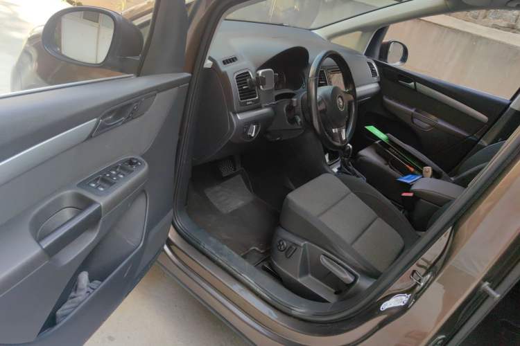 Used Volkswagen Sharan 2012 2.0 TSI Standard Version Euro IV Driver Seat