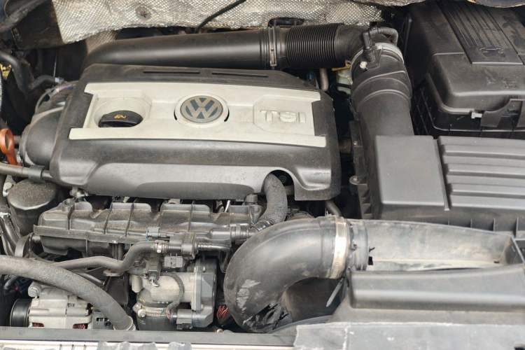 Used Volkswagen Sharan 2012 2.0 TSI Comfort Edition Euro IV Engine Bay