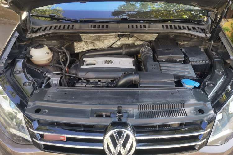 Used Volkswagen Sharan 2012 2.0 TSI Luxury Version Euro IV Engine Bay