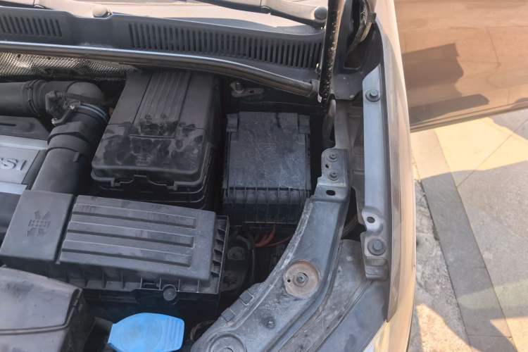 Used Volkswagen Sharan 2012 2.0 TSI Luxury Version Euro IV Engine Bay Left