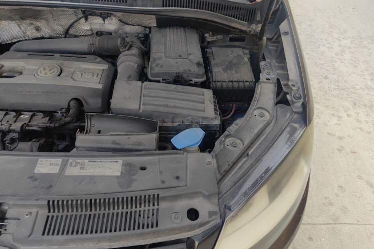 Used Volkswagen Sharan 2012 2.0 TSI Standard Version Euro IV Engine Bay Left