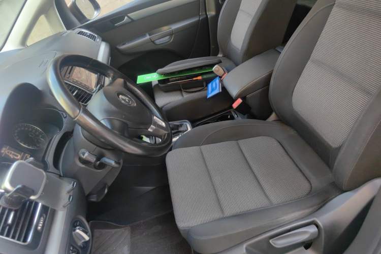 Used Volkswagen Sharan 2012 2.0 TSI Standard Version Euro IV Left Front Seat