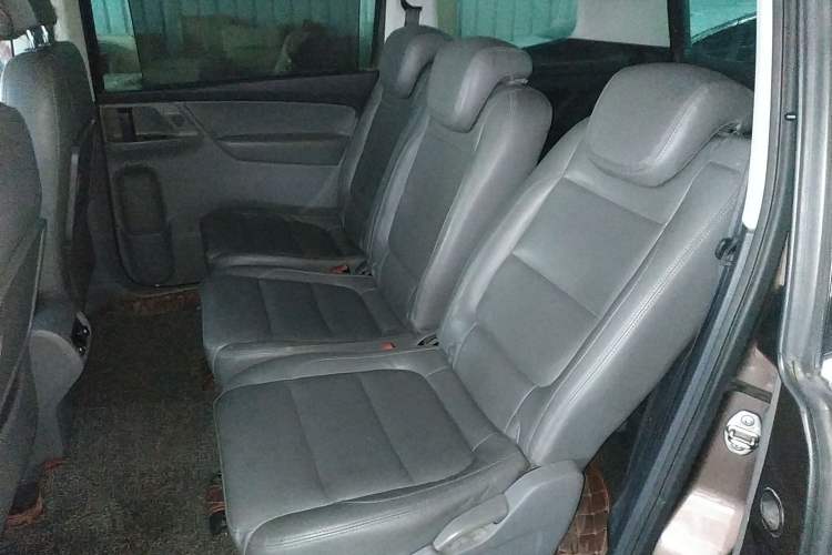 Used Volkswagen Sharan 2012 2.0 TSI Standard Version Euro IV Left Rear Seat
