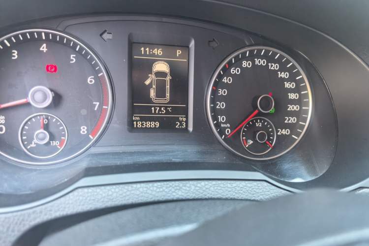 Used Volkswagen Sharan 2012 2.0 TSI Luxury Version Euro IV Odometer Close Up