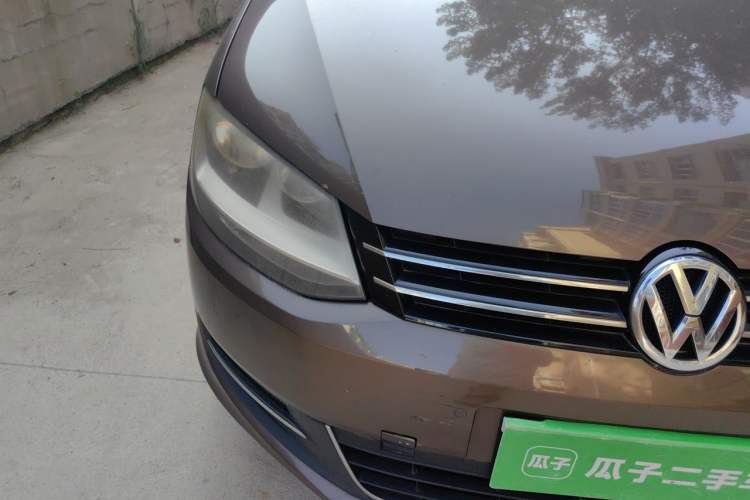 Used Volkswagen Sharan 2012 2.0 TSI Standard Version Euro IV Right Front Headlight