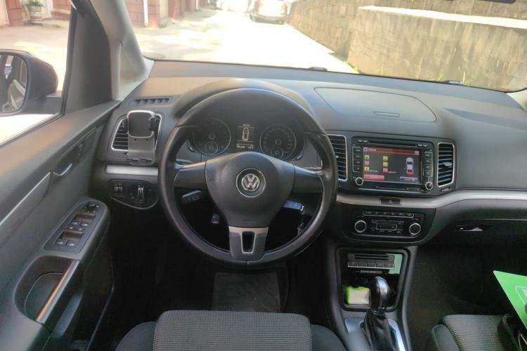 Used Volkswagen Sharan 2012 2.0 TSI Standard Version Euro IV Steering Wheel