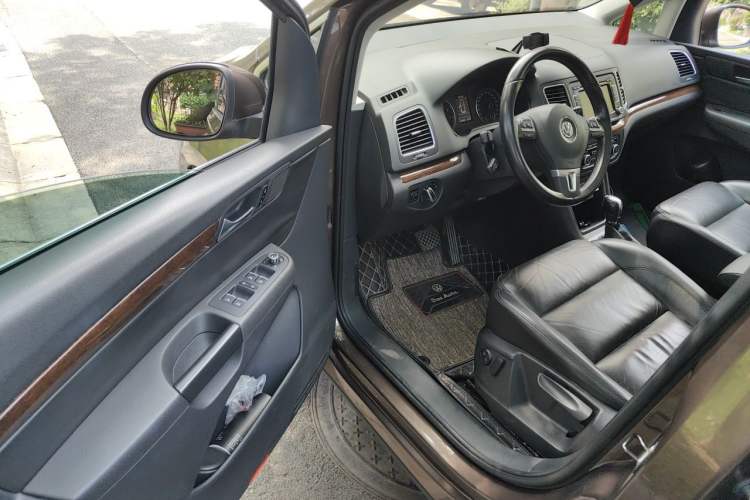 Used Volkswagen Sharan 2012 2.0 TSI Comfort Edition Euro IV Driver Seat
