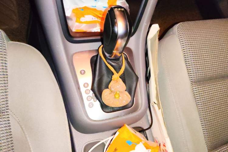 Used Volkswagen Sharan 2012 2.0 TSI Standard Version Euro IV Gear Lever