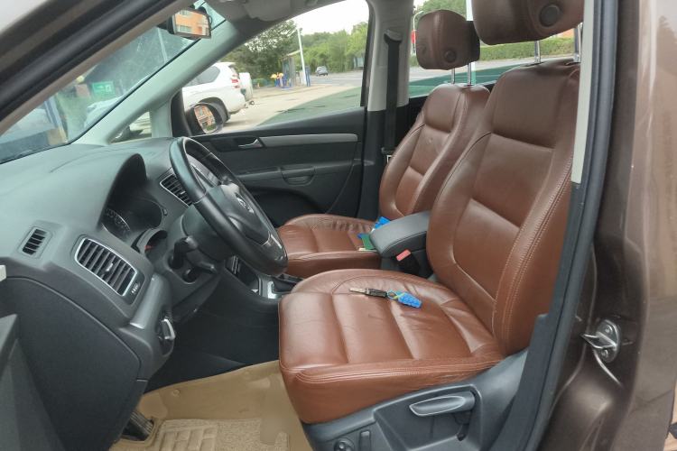 Used Volkswagen Sharan 2012 2.0 TSI Standard Version Euro IV Left Front Seat