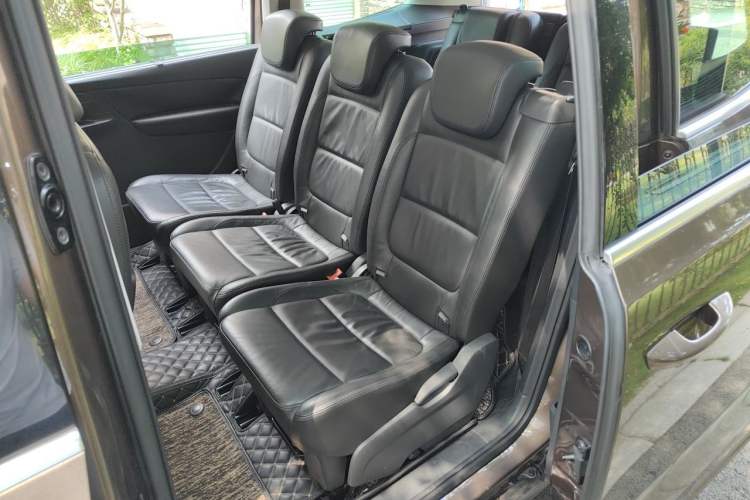 Used Volkswagen Sharan 2012 2.0 TSI Comfort Edition Euro IV Left Rear Seat
