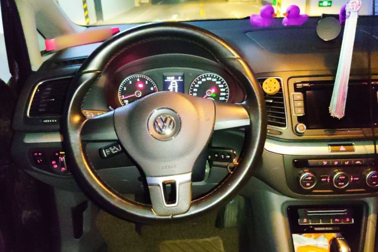 Used Volkswagen Sharan 2012 2.0 TSI Standard Version Euro IV Steering Wheel