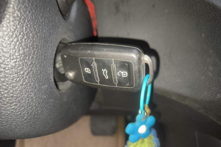 Used Volkswagen Sharan 2012 2.0 TSI Standard Version Euro IV Vehicle Key