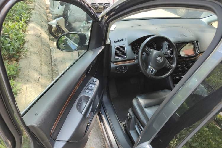 Used Volkswagen Sharan 2012 2.0 TSI Comfort Edition Euro IV Driver Seat